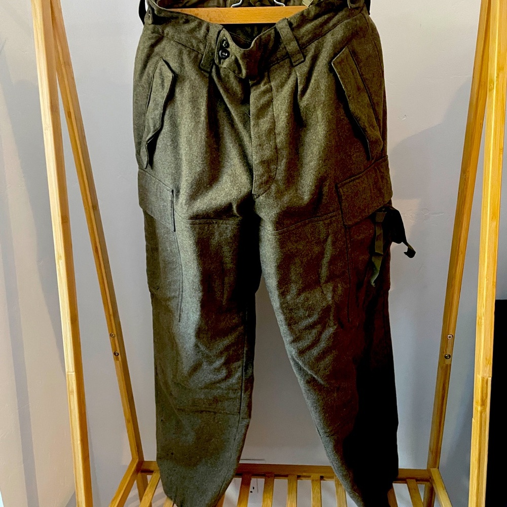Vintage Wool Cargo Pants, adjustable from 26x29 to 30x29, Swedish Military, 1963